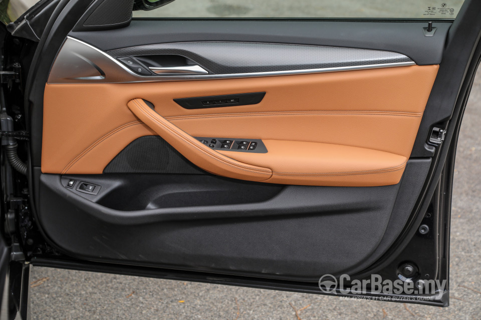 BMW 5 Series G30 LCI (2021) Interior