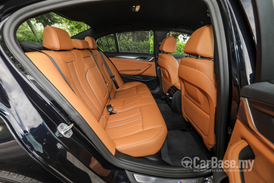 BMW 5 Series G30 LCI (2021) Interior