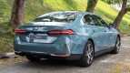 BMW 5 Series Exterior photo