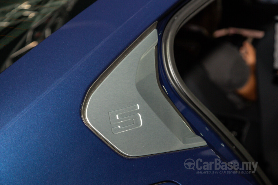 BMW 5 Series G60 (2024) Exterior