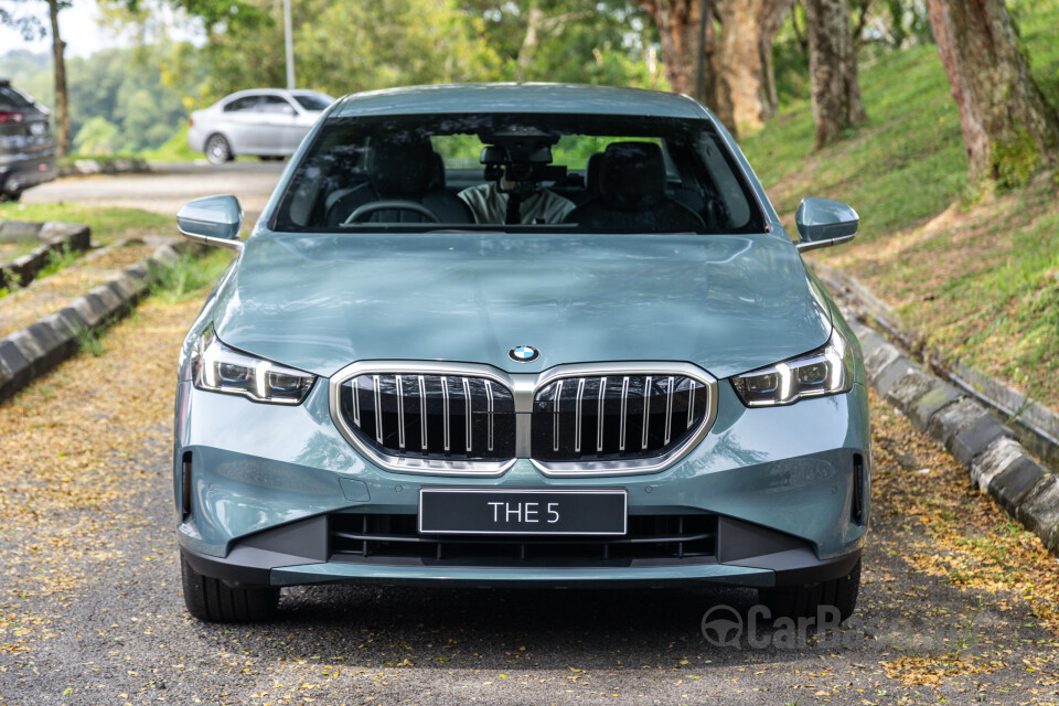 BMW 5 Series G60 (2024) Exterior
