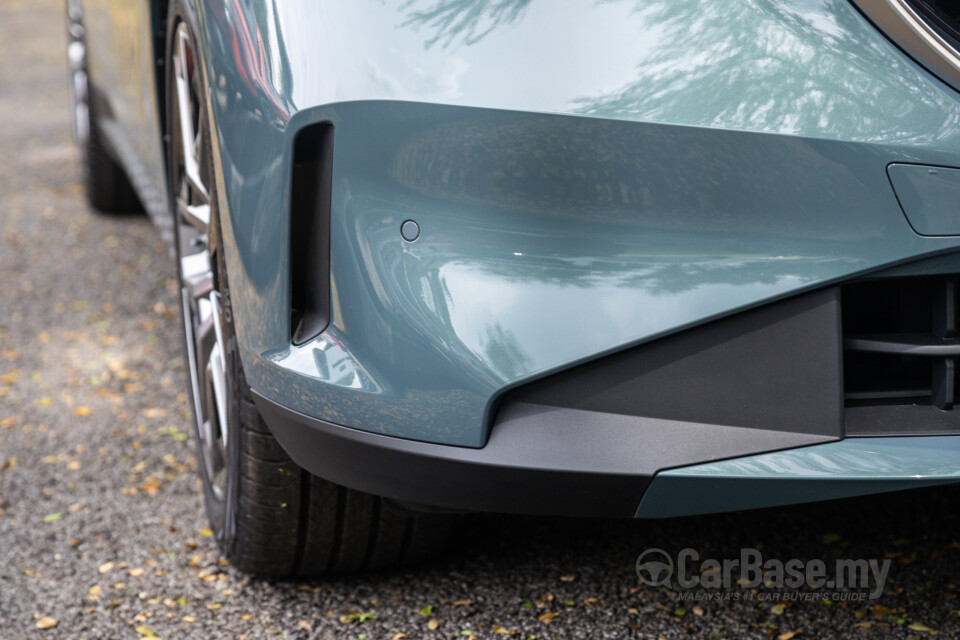 BMW 5 Series G60 (2024) Exterior