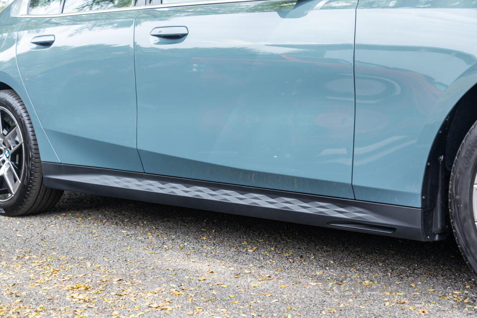 BMW 5 Series G60 (2024) Exterior