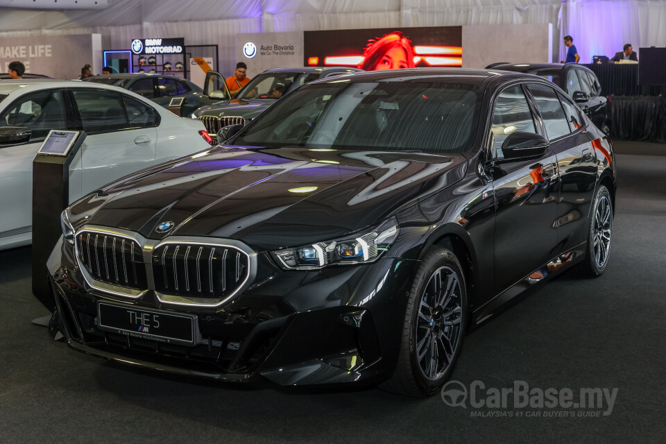 BMW 5 Series G60 (2024) Exterior