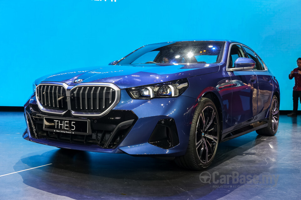 BMW 5 Series G60 (2024) Exterior