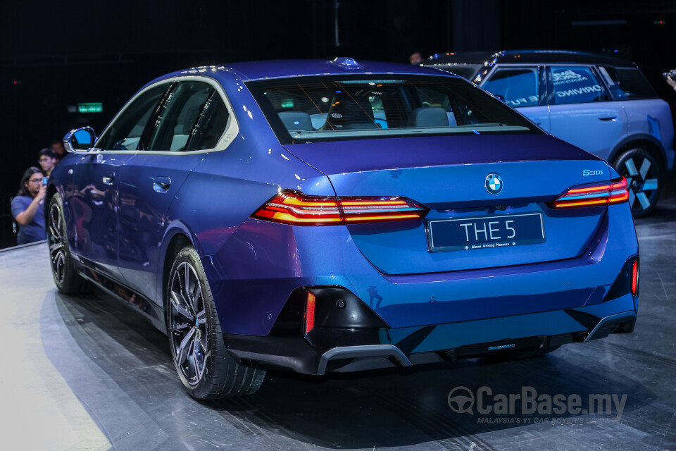 BMW 5 Series G60 (2024) Exterior
