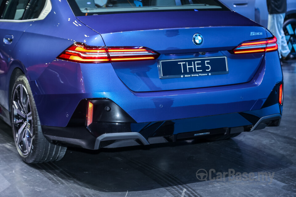 BMW 5 Series G60 (2024) Exterior