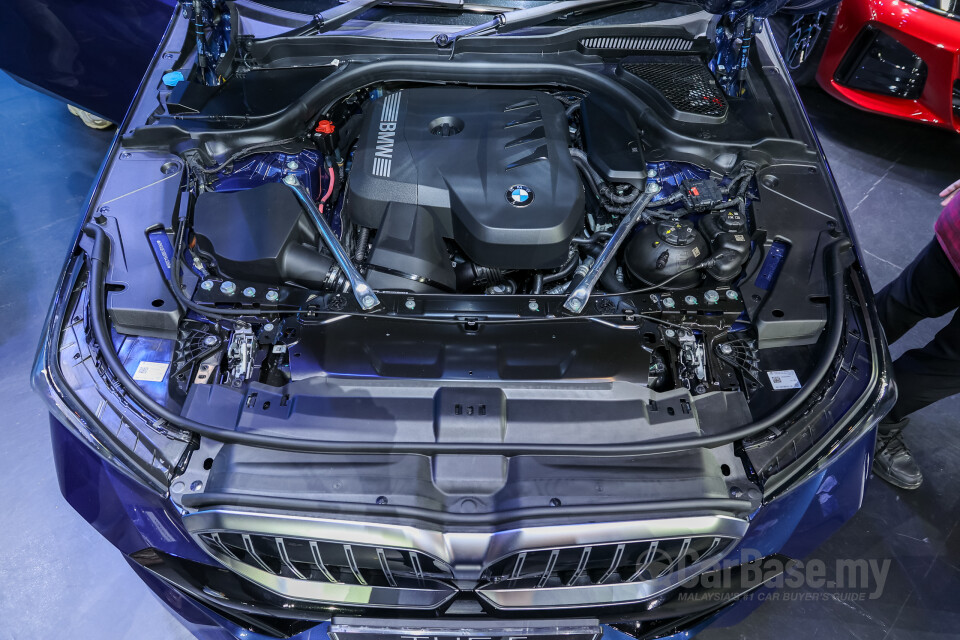 BMW 5 Series G60 (2024) Exterior