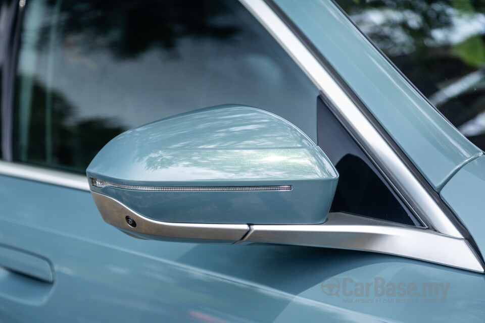 BMW 5 Series G60 (2024) Exterior
