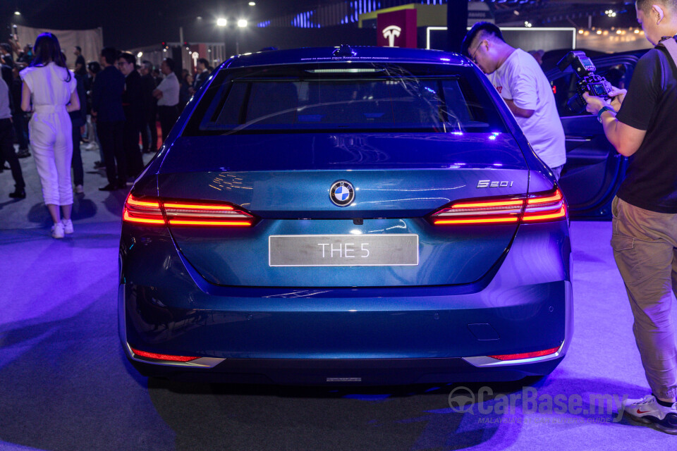 BMW 5 Series G60 (2024) Exterior