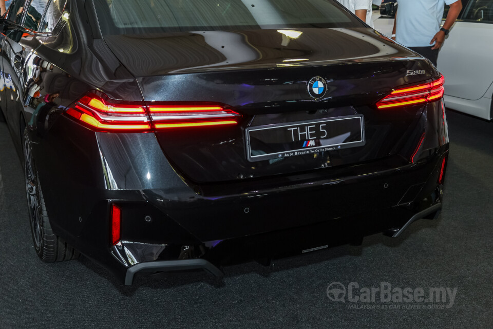 BMW 5 Series G60 (2024) Exterior
