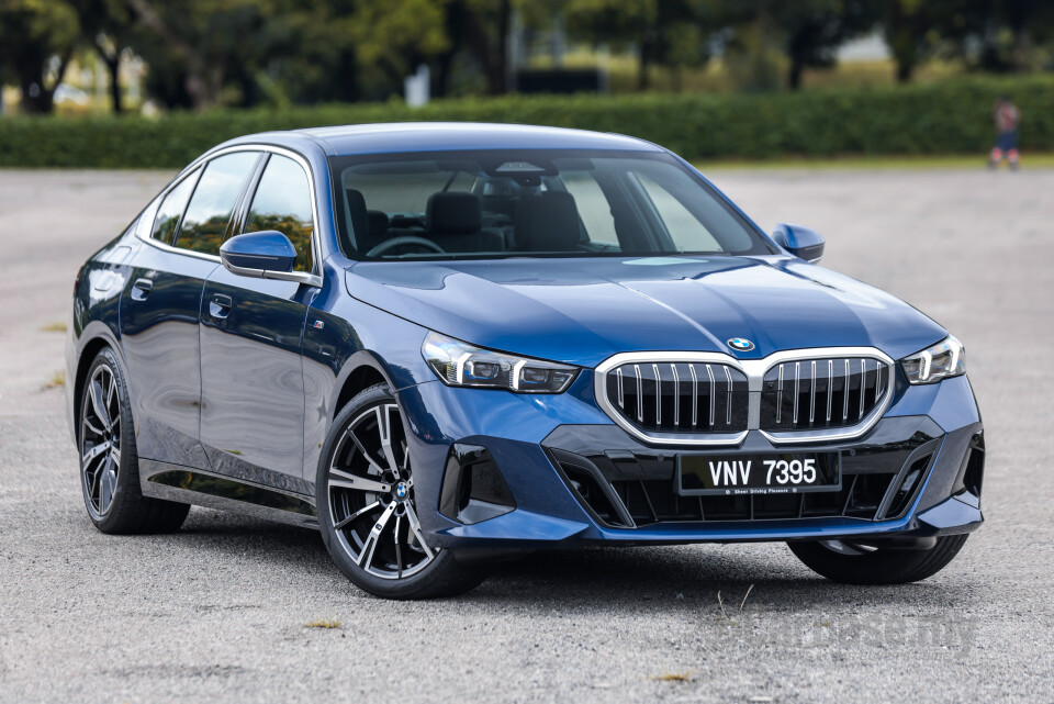 BMW 5 Series G60 (2024) Exterior