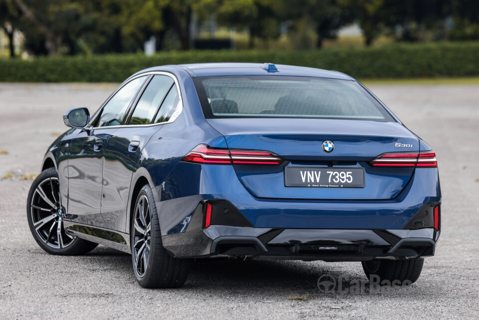 BMW 5 Series G60 (2024) Exterior