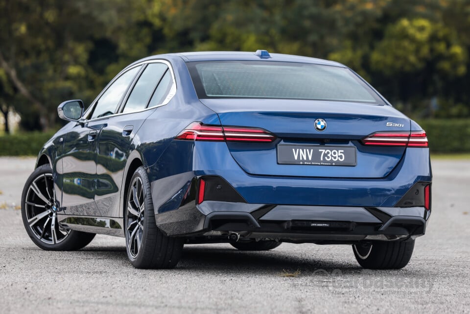 BMW 5 Series G60 (2024) Exterior