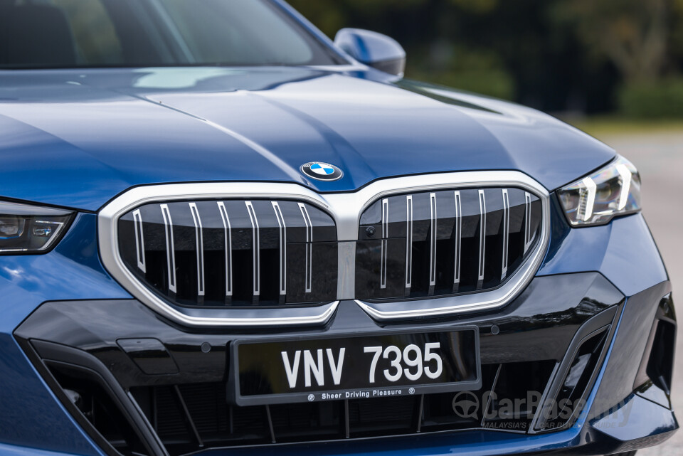BMW 5 Series G60 (2024) Exterior