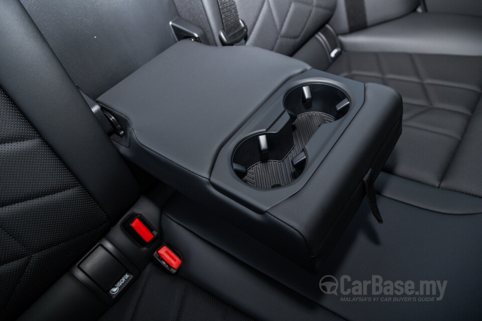 BMW 5 Series G60 (2024) Interior