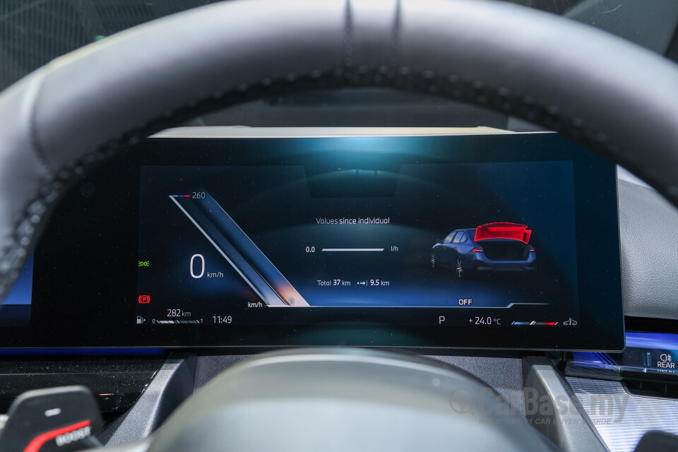 BMW 5 Series G60 (2024) Interior