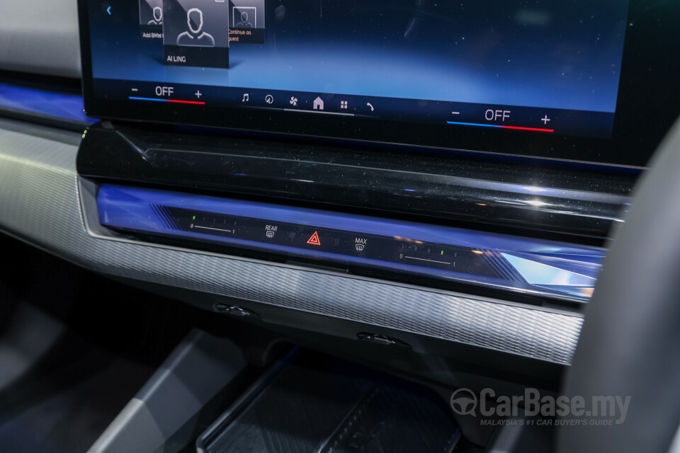 BMW 5 Series G60 (2024) Interior