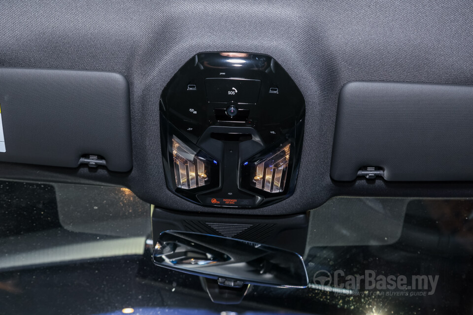 BMW 5 Series G60 (2024) Interior