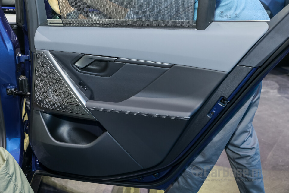BMW 5 Series G60 (2024) Interior