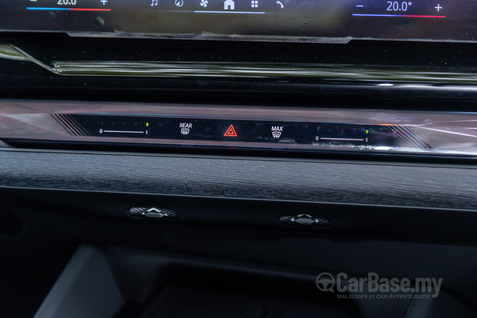BMW 5 Series G60 (2024) Interior