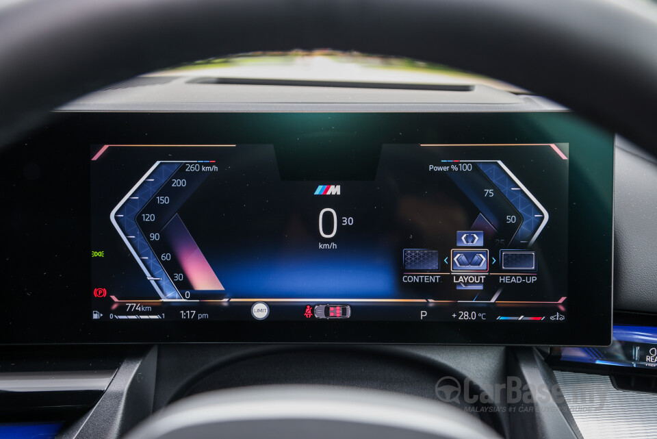 BMW 5 Series G60 (2024) Interior