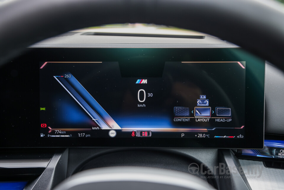 BMW 5 Series G60 (2024) Interior