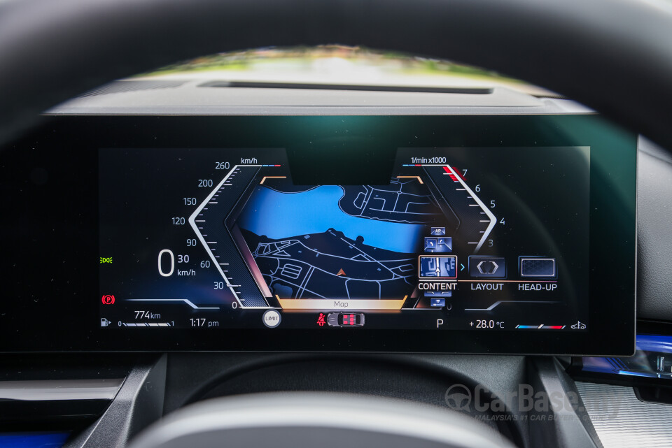 BMW 5 Series G60 (2024) Interior