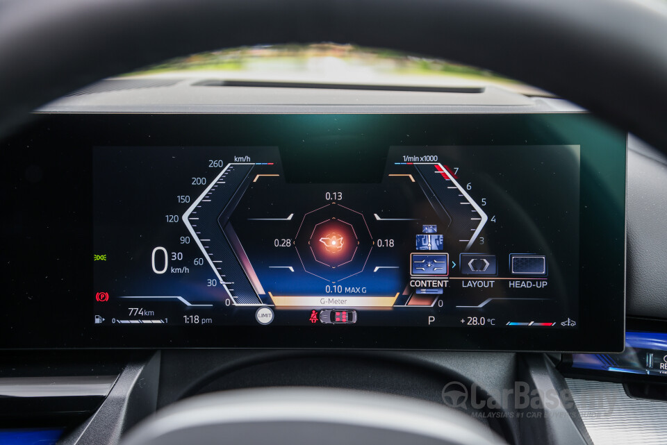 BMW 5 Series G60 (2024) Interior