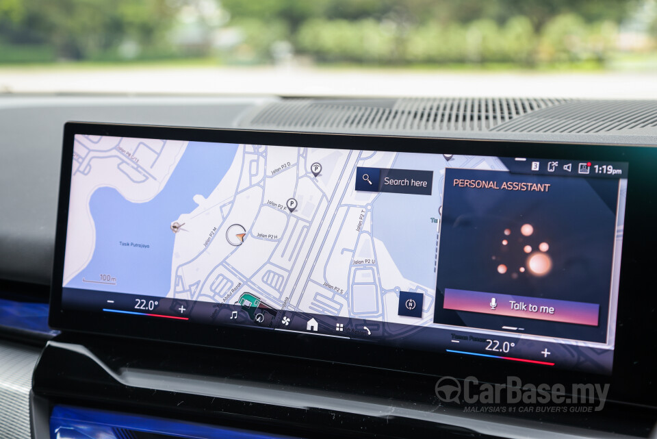BMW 5 Series G60 (2024) Interior