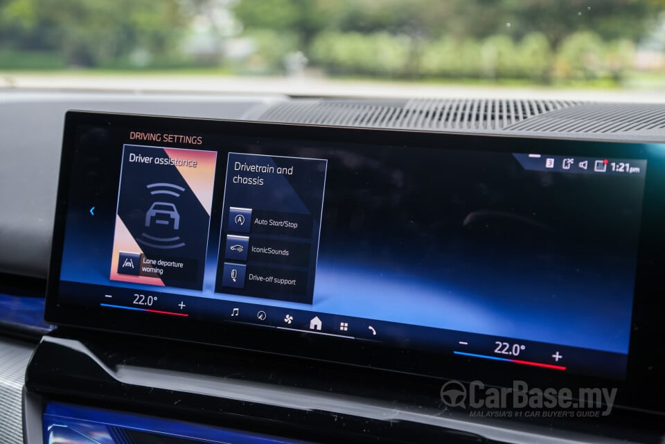 BMW 5 Series G60 (2024) Interior