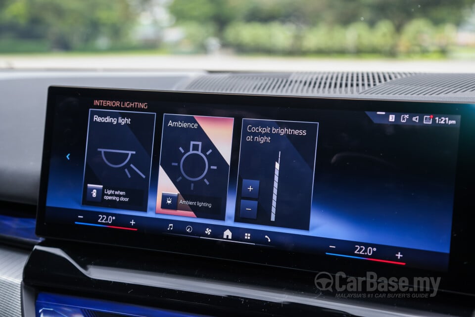 BMW 5 Series G60 (2024) Interior