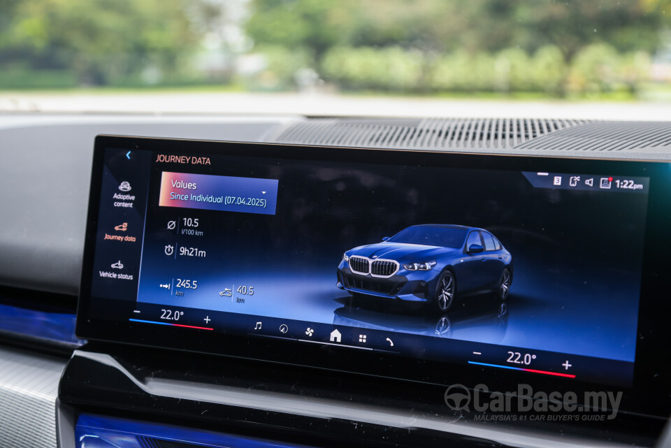 BMW 5 Series G60 (2024) Interior