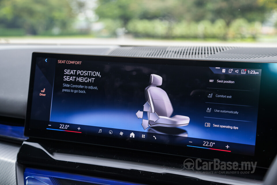 BMW 5 Series G60 (2024) Interior