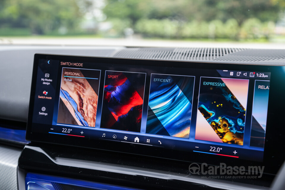 BMW 5 Series G60 (2024) Interior