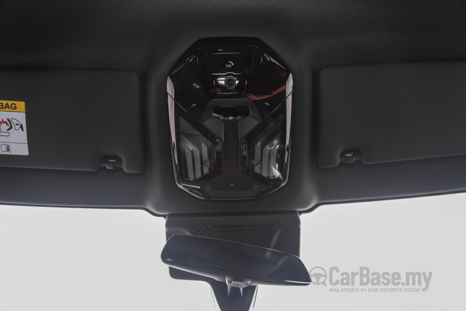 BMW 5 Series G60 (2024) Interior