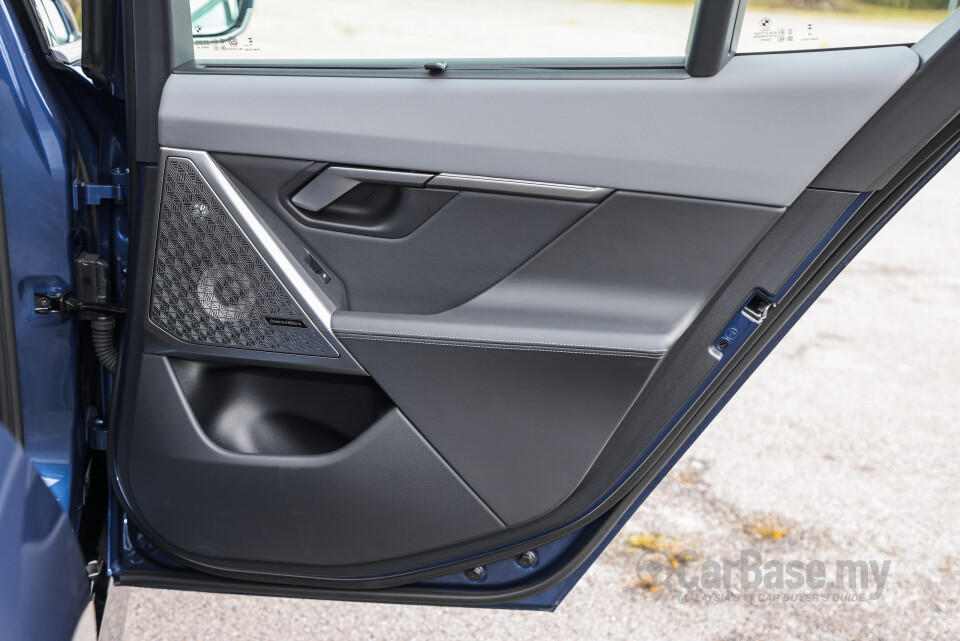 BMW 5 Series G60 (2024) Interior