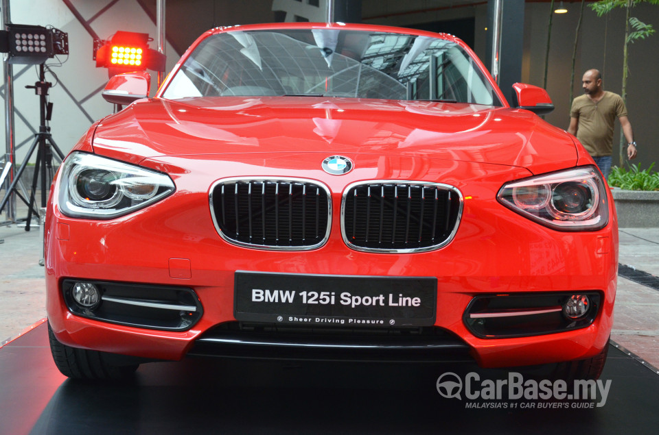 BMW 1 Series F20 (2013) Exterior