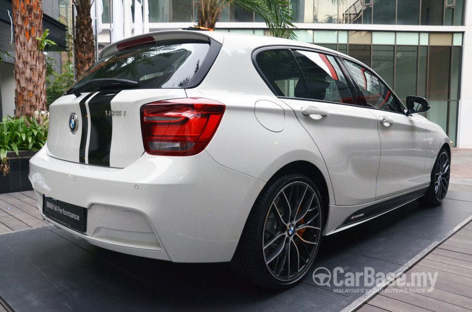BMW 1 Series F20 (2013) Exterior