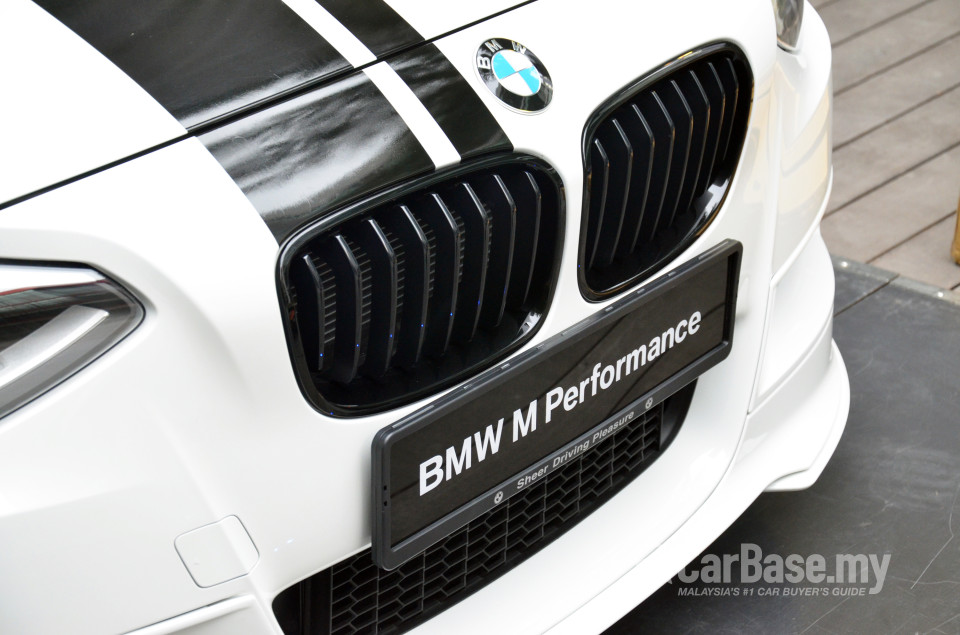 BMW 1 Series F20 (2013) Exterior