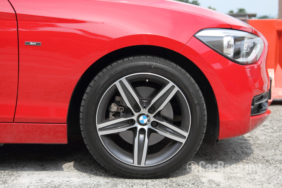BMW 1 Series F20 (2013) Exterior