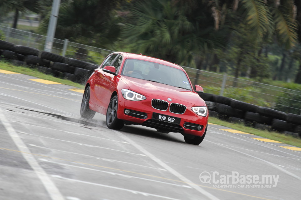 BMW 1 Series F20 (2013) Exterior