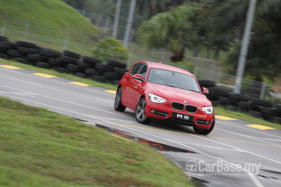 BMW 1 Series F20 (2013) Exterior