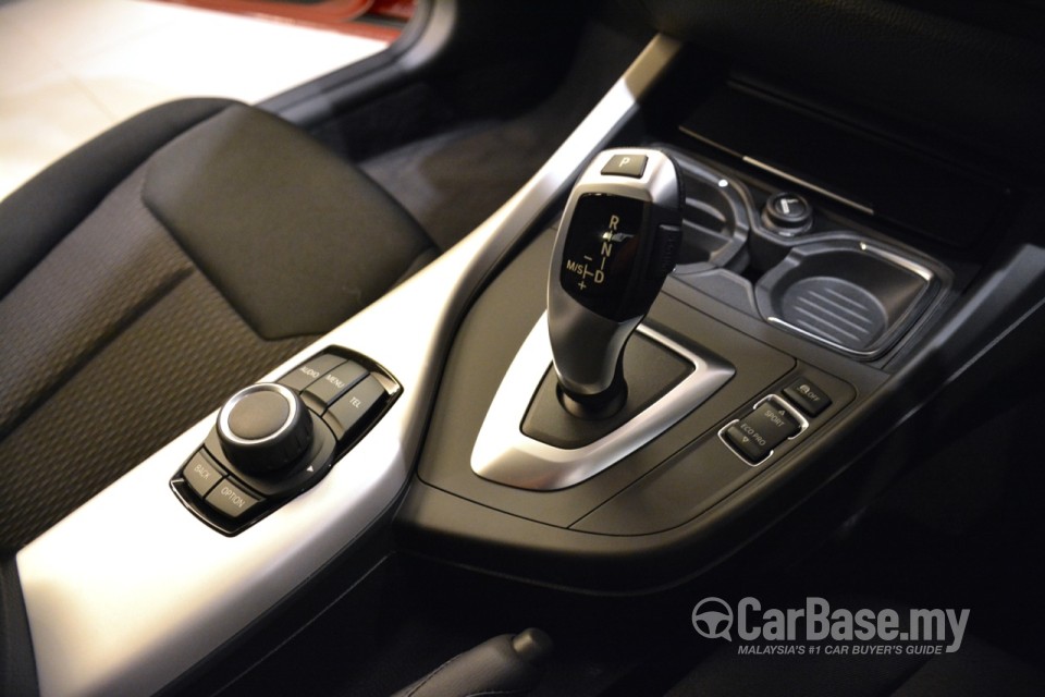 BMW 1 Series F20 (2013) Interior