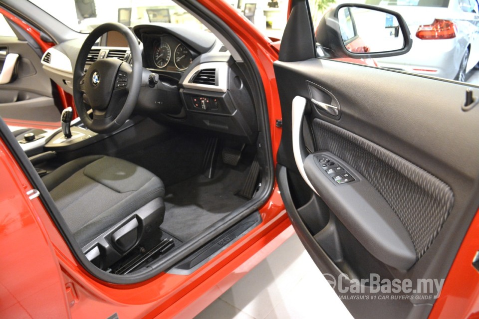 BMW 1 Series F20 (2013) Interior