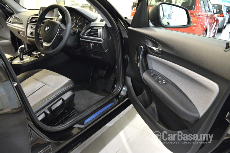 BMW 1 Series F20 (2013) Interior