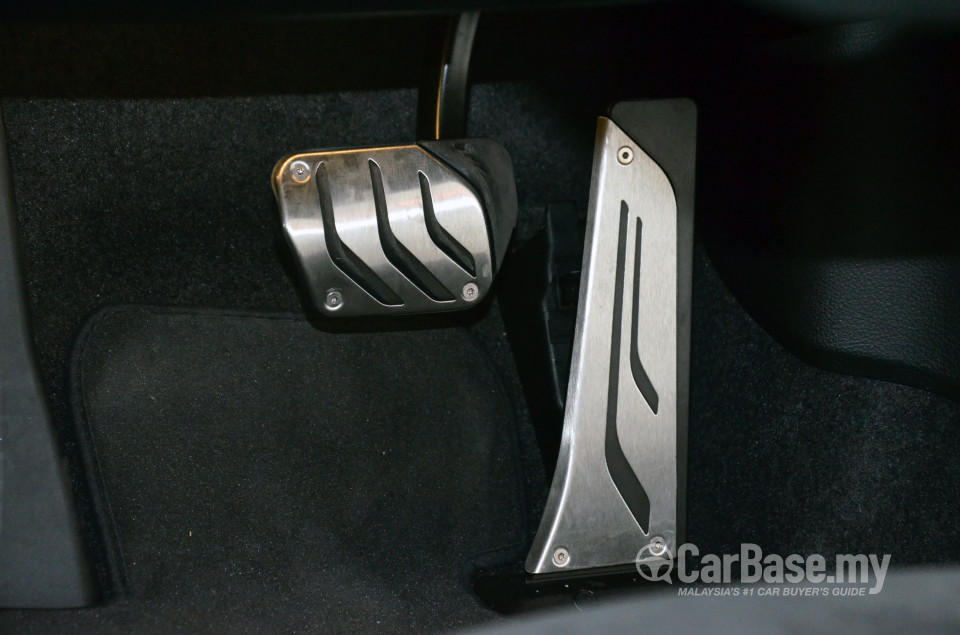 BMW 1 Series F20 (2013) Interior