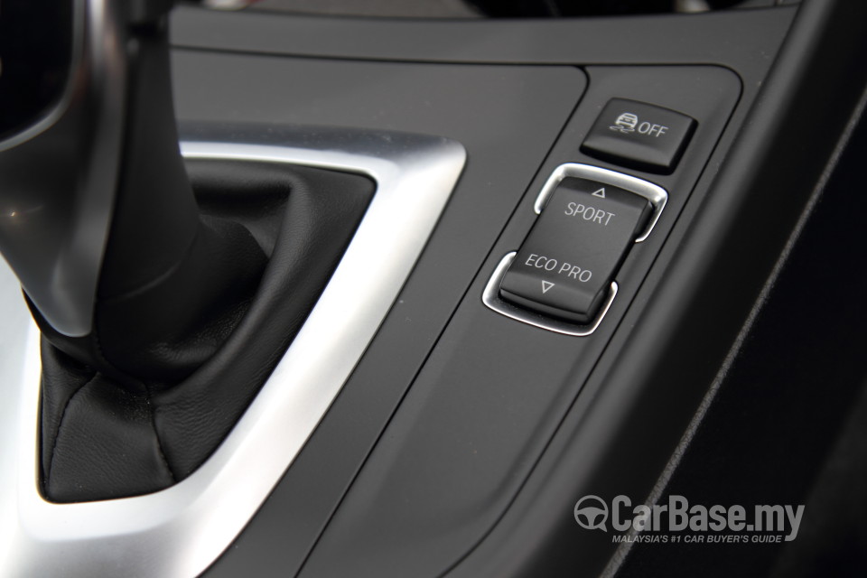 BMW 1 Series F20 (2013) Interior