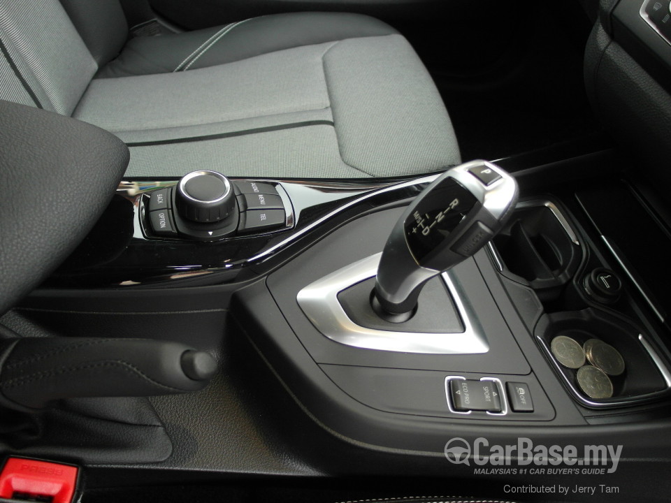 BMW 1 Series F20 (2013) User