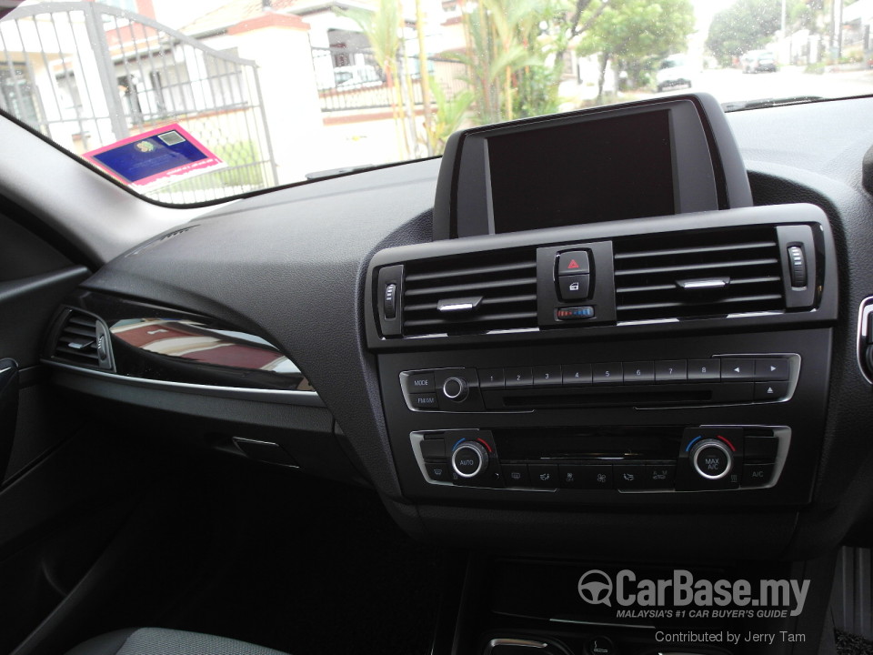 BMW 1 Series F20 (2013) User